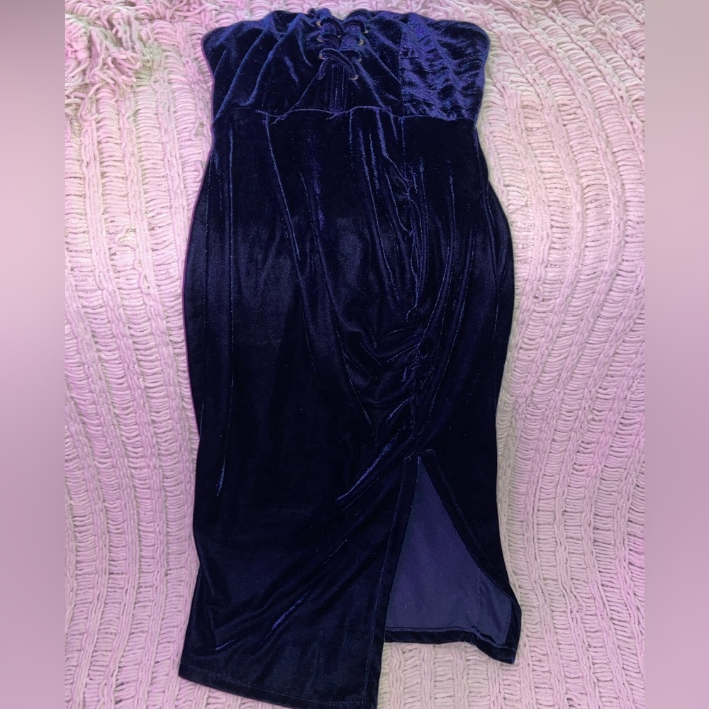 Strapless velvet blue dress